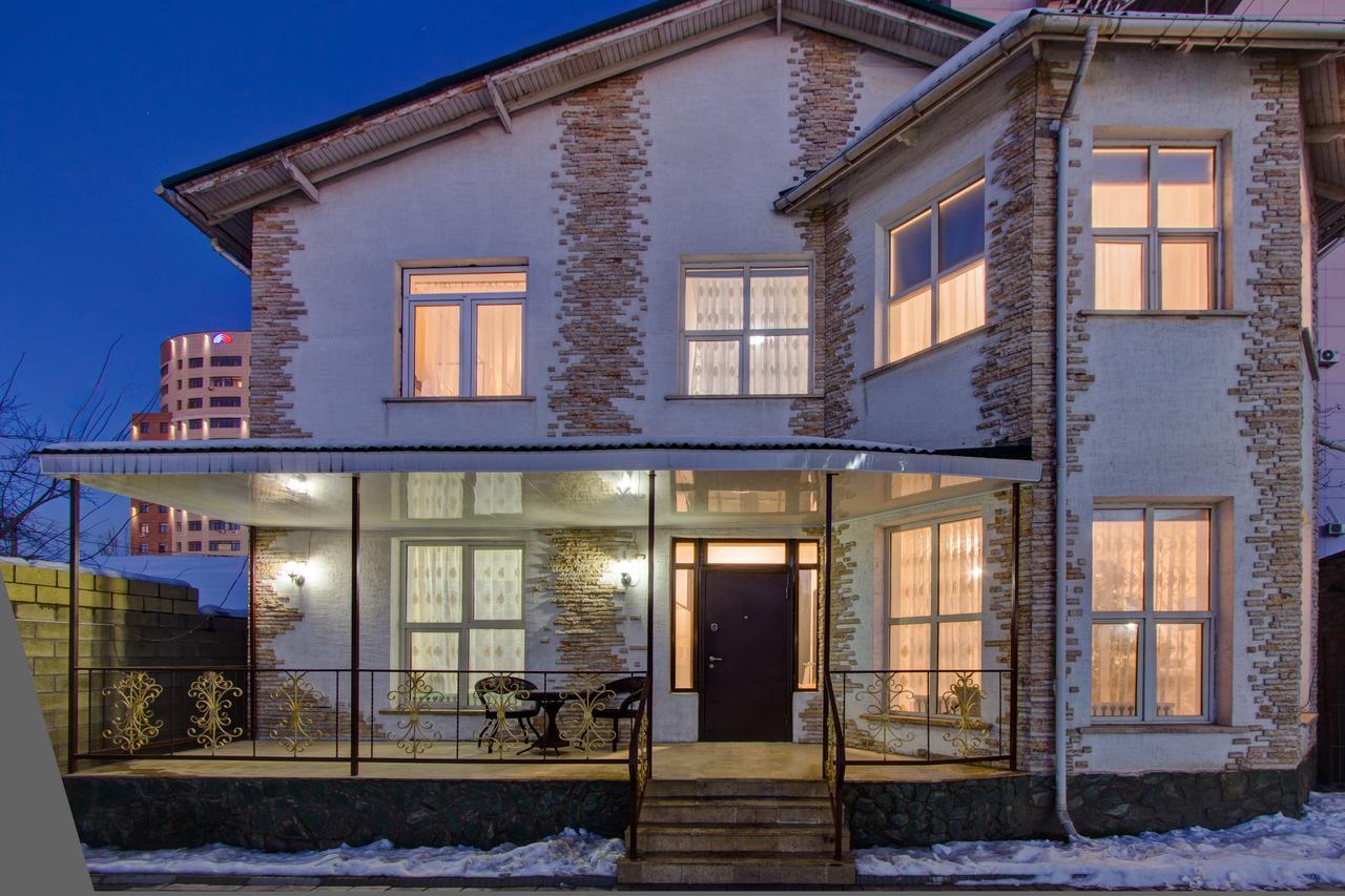 Centre Hostel Bishkek Ngoại thất bức ảnh